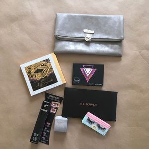 Eyeshadow Palette and Makeup Bundle